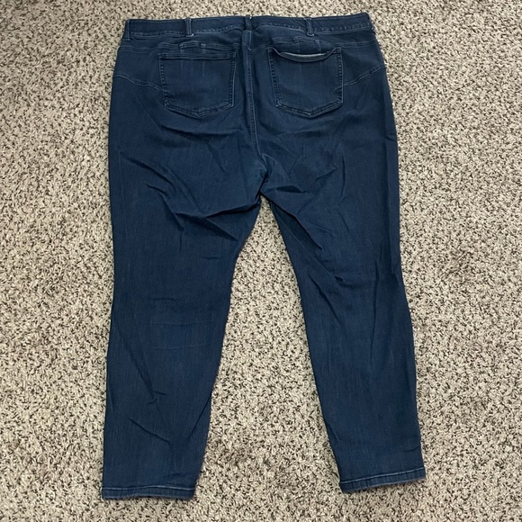 TORRID Bombshell Skinny Premium Stretch Dark Wash Jeans Size 24R - Picture 3 of 16